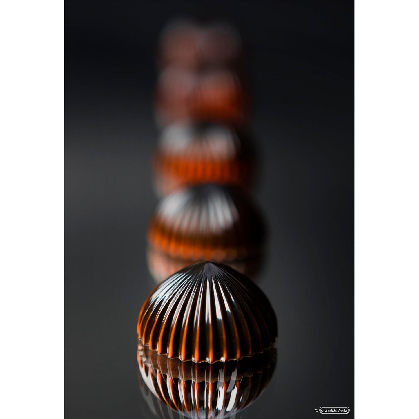 Chokoladeform Half Sphere Pleated - CW1952